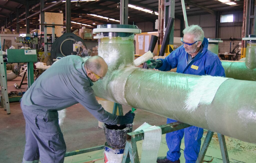Proceso de Filament Winding para tanques FRP